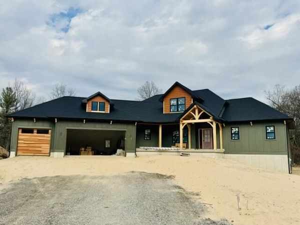 400 Sabine Drive, Unit 8, Muskegon, MI 49442