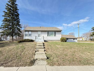 31 W Wilkening Avenue, Appleton, MN 56208