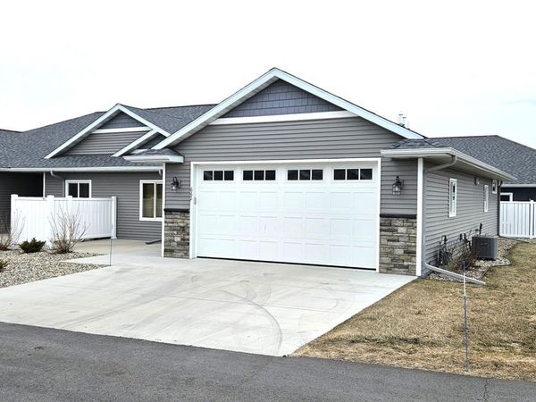 662 Voyager Drive, Alexandria, MN 56308