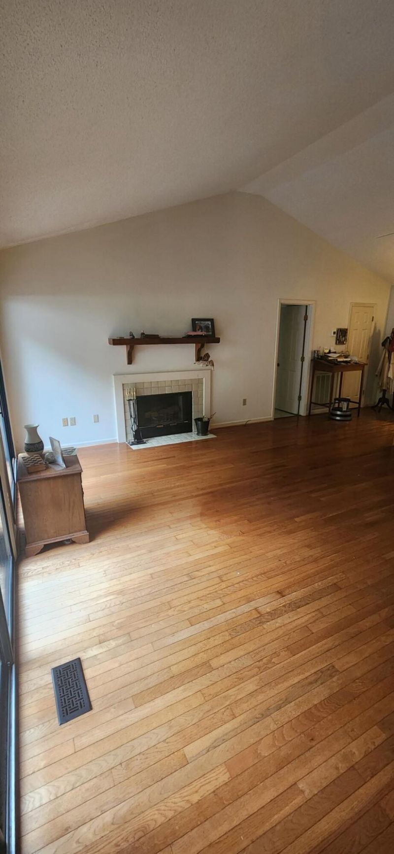 263 Keegan Court Photo 6