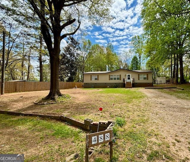 488 Lake Circle, Newnan, GA 30263 Main Photo