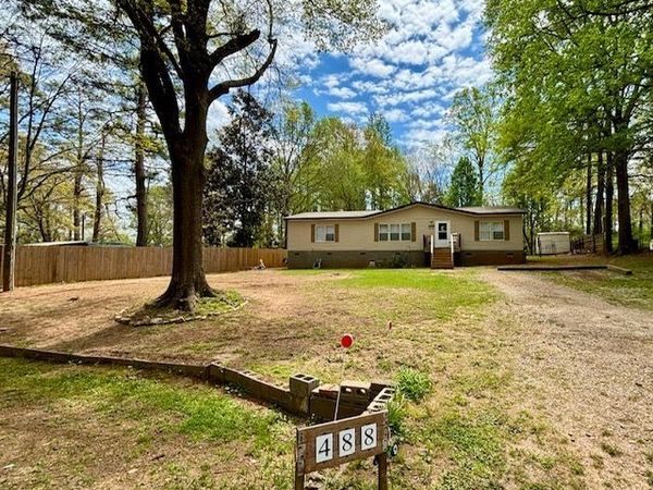 488 Lake Circle, Newnan, GA 30263
