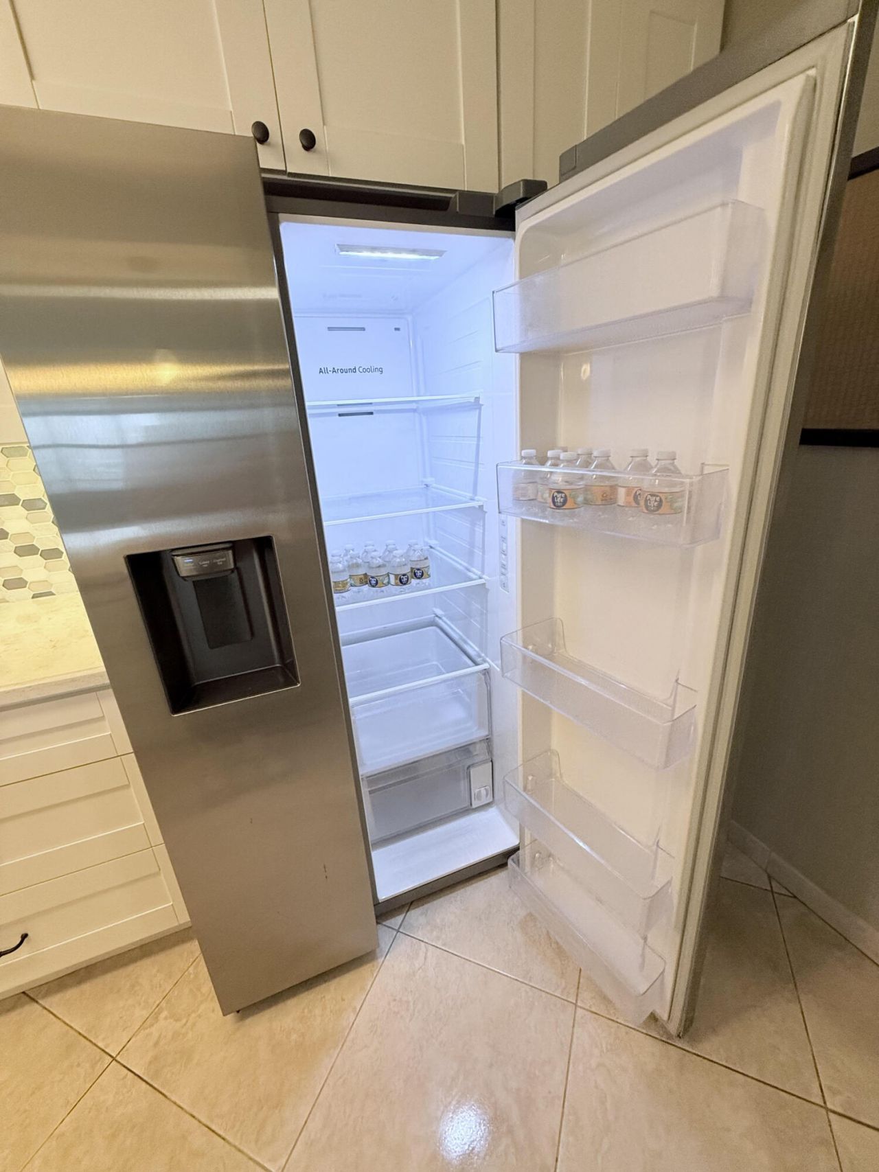 401 Golden Isles Drive, Hallandale Beach, FL 33009 Photo