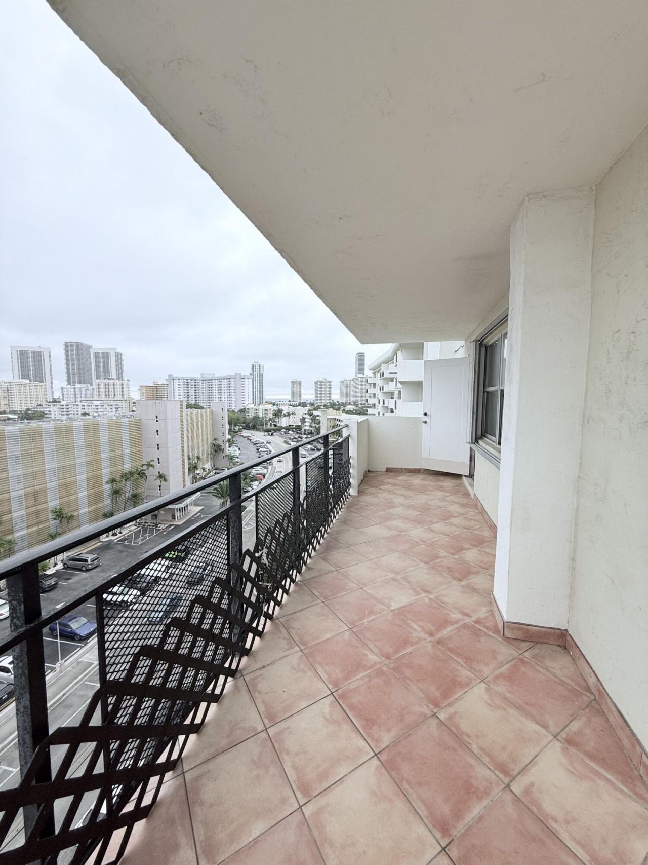 401 Golden Isles Drive, Hallandale Beach, FL 33009 Photo