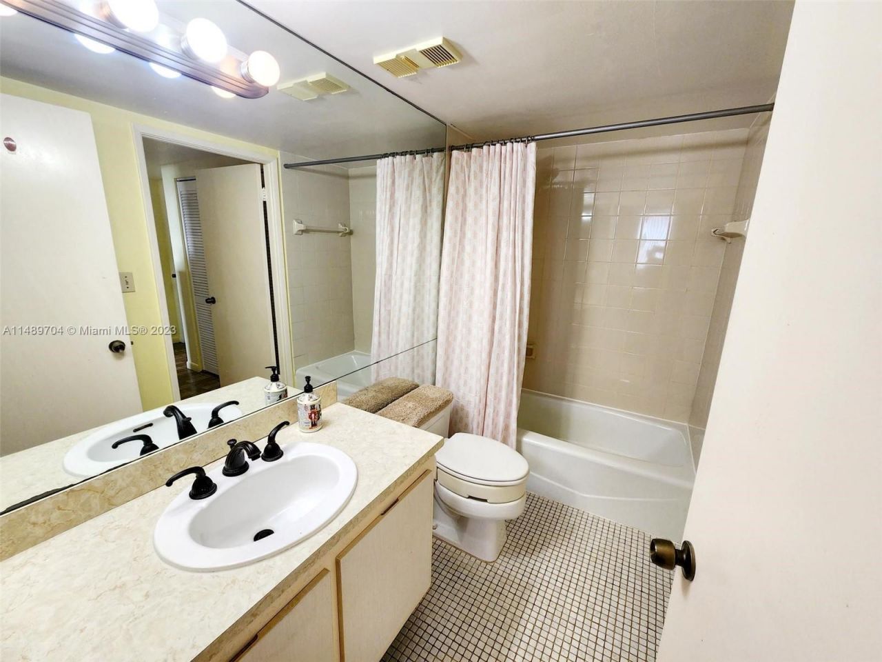 1470 NE 123rd Street, Unit A1010, North Miami, FL 33161 Photo