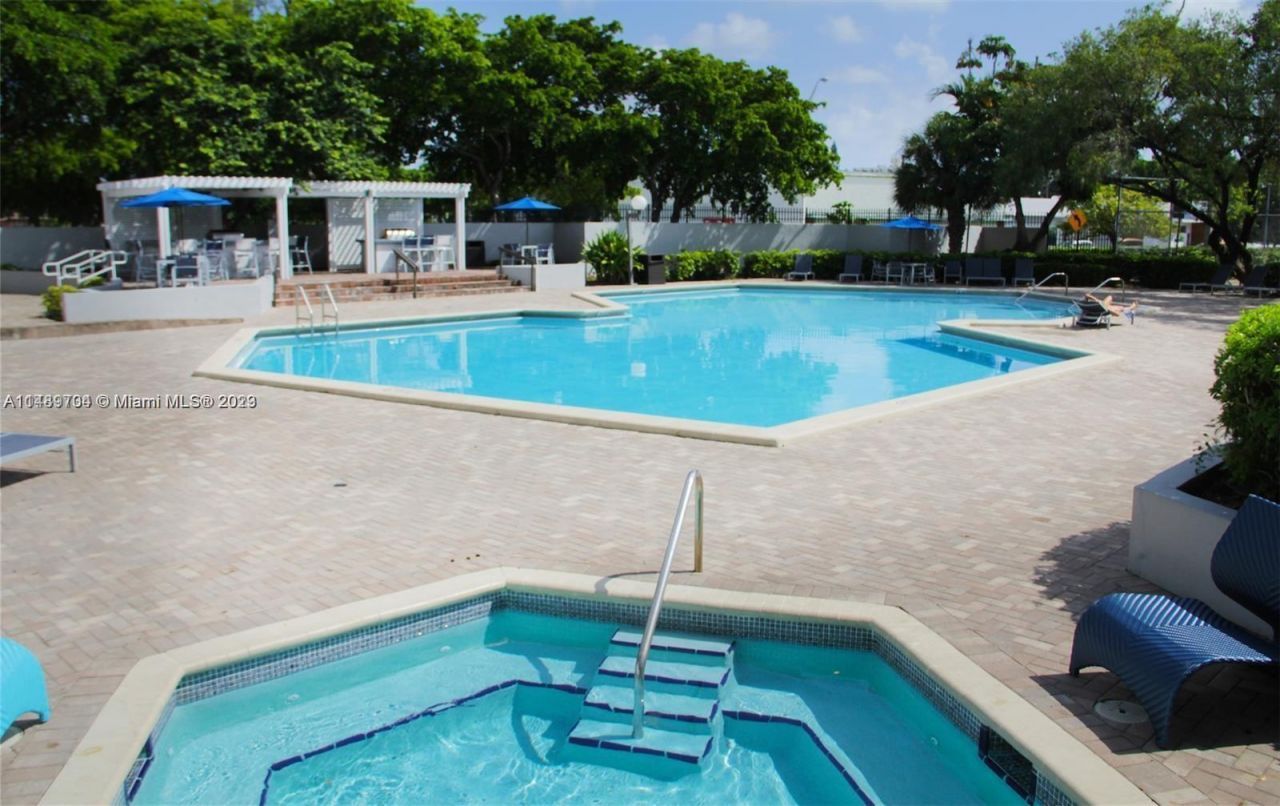 1470 NE 123rd Street, Unit A1010, North Miami, FL 33161 Photo