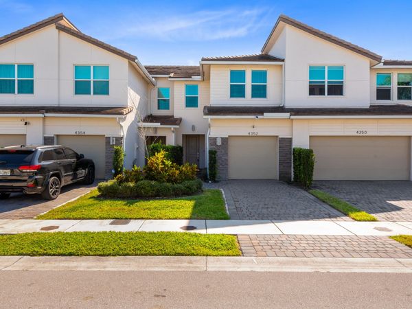 4352 Veleiros Avenue, Lighthouse Point, FL 33064