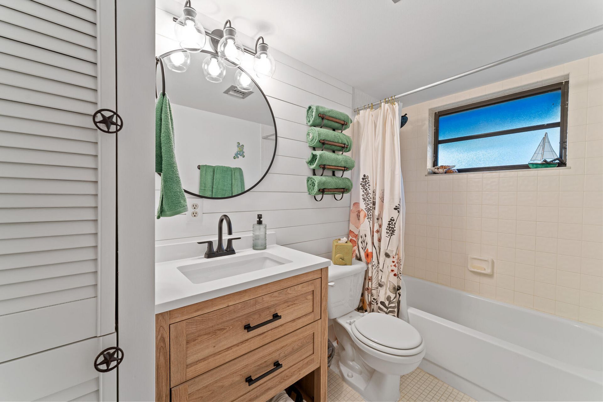 1411 NE 14th Court, Unit P-14, Jensen Beach, FL 34957 Photo