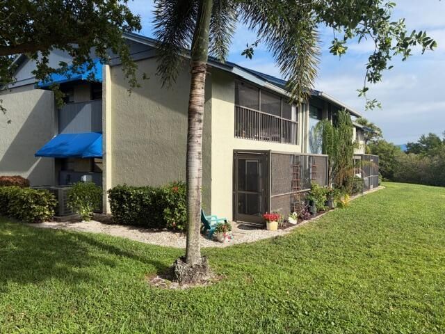 1411 NE 14th Court, Unit P-14, Jensen Beach, FL 34957 Photo