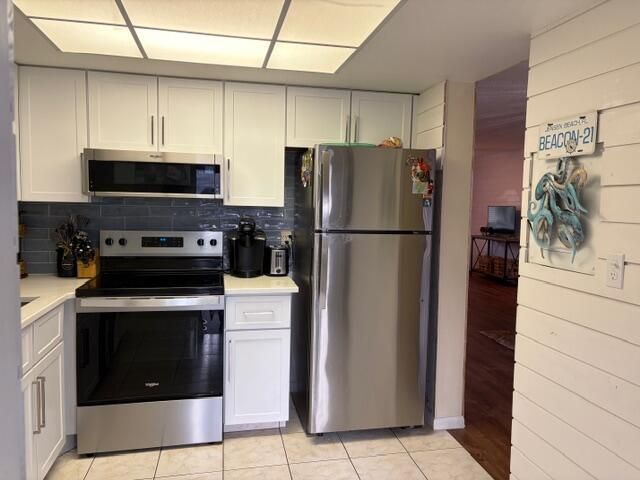 1411 NE 14th Court, Unit P-14, Jensen Beach, FL 34957 Photo