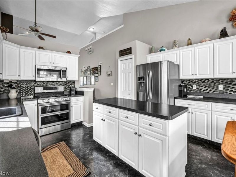 2640 Edgebrook Crossing, Twinsburg, OH 44087 Photo 8