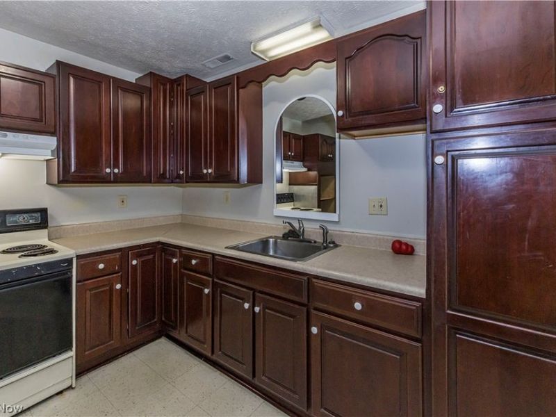 3800 Grace Drive, Kent, OH 44240 Photo 5