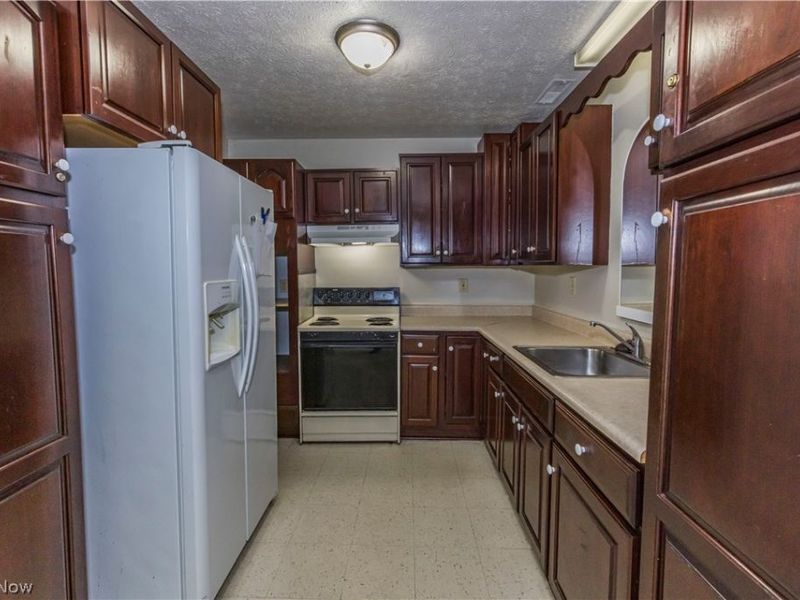 3800 Grace Drive, Kent, OH 44240 Photo 6