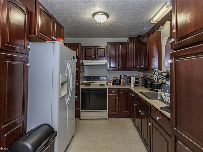 3800 Grace Drive, Kent, OH 44240 Photo 6