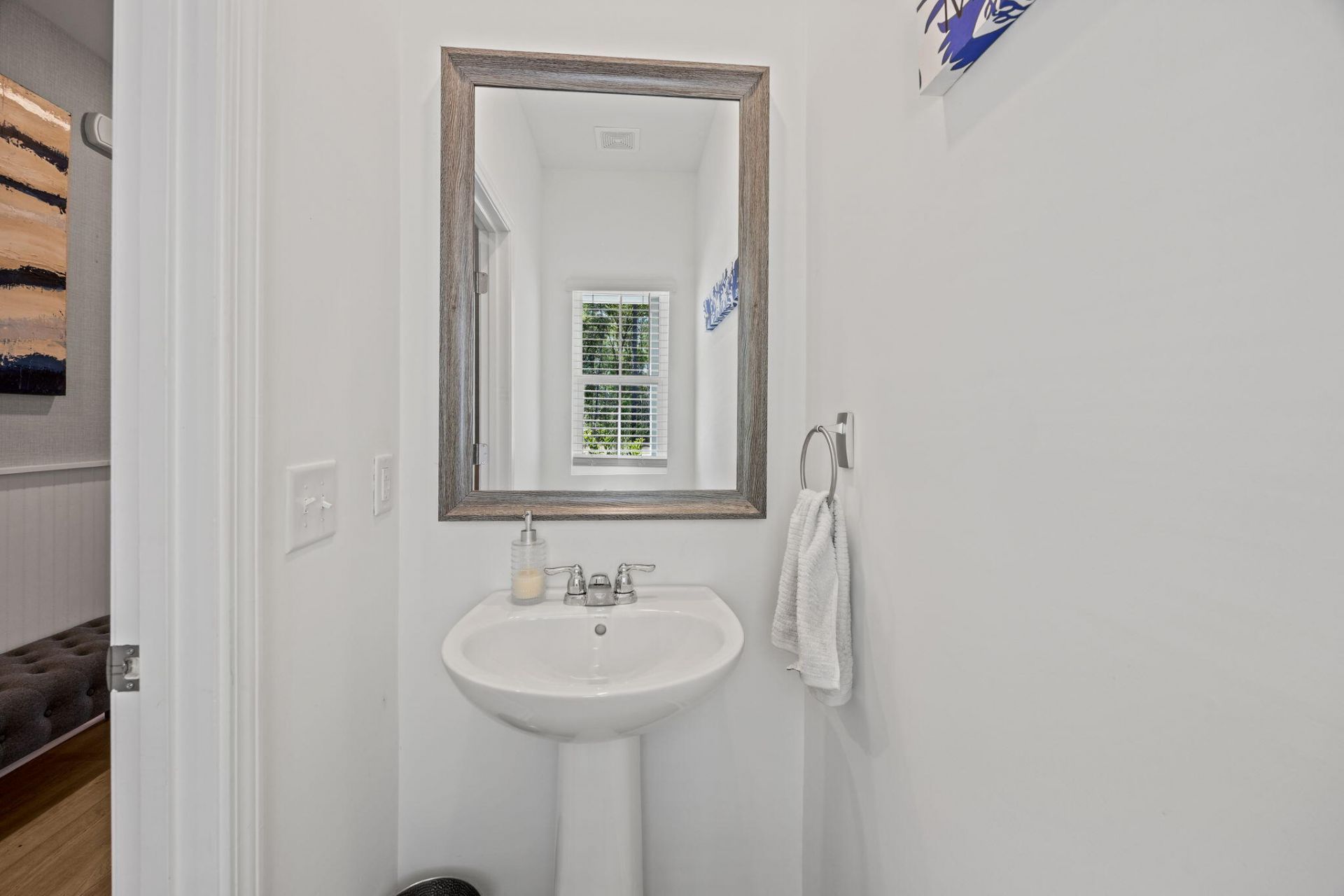 4005 E Associate Drive Photo 8