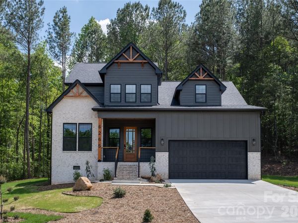 6265 Riviera Run Estates Drive , Hickory, NC 28601