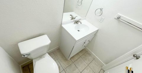 5673 Odea Dr #2, Unit 2, Sacramento, CA 95824 Photo