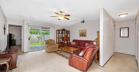 7505 Sunwest Ln, Sacramento, CA 95828 Photo