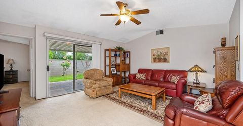 7505 Sunwest Ln, Sacramento, CA 95828 Photo