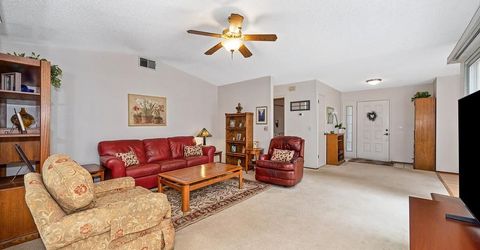 7505 Sunwest Ln, Sacramento, CA 95828 Photo