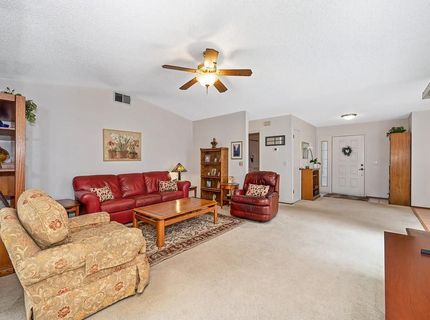 7505 Sunwest Ln, Sacramento, CA 95828 Photo