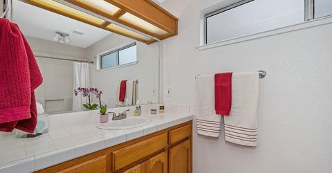 7505 Sunwest Ln, Sacramento, CA 95828 Photo