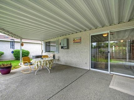 7505 Sunwest Ln, Sacramento, CA 95828 Photo