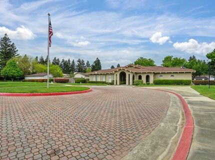 7505 Sunwest Ln, Sacramento, CA 95828 Photo