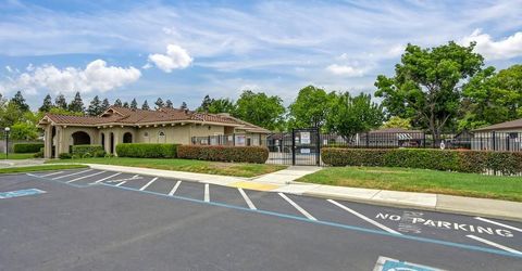 7505 Sunwest Ln, Sacramento, CA 95828 Photo