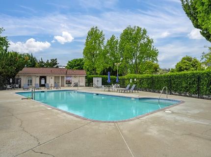 7505 Sunwest Ln, Sacramento, CA 95828 Photo