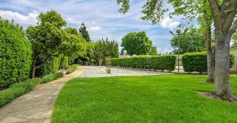 7505 Sunwest Ln, Sacramento, CA 95828 Photo