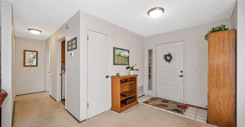 7505 Sunwest Ln, Sacramento, CA 95828 Photo