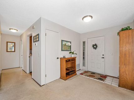 7505 Sunwest Ln, Sacramento, CA 95828 Photo