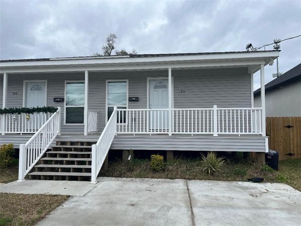 309 5TH Street , Bridge City, LA 70094
