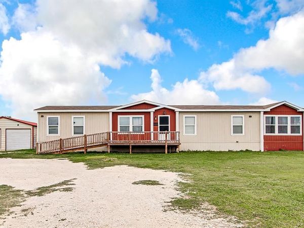 4712 County Road 913, Joshua, TX 76058
