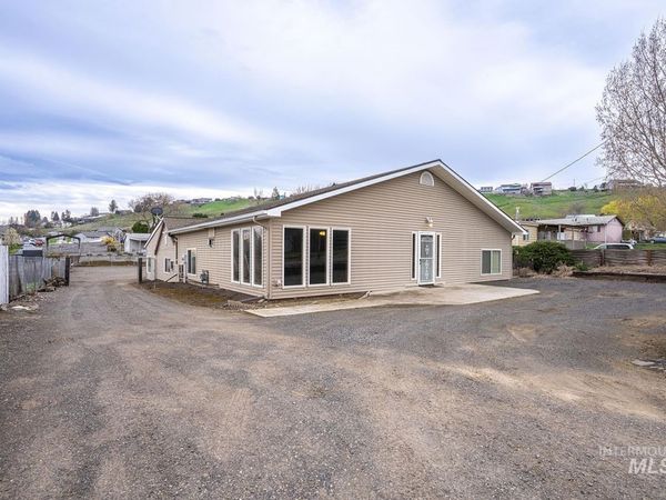 1357 Pound Lane, Clarkston, WA 99403