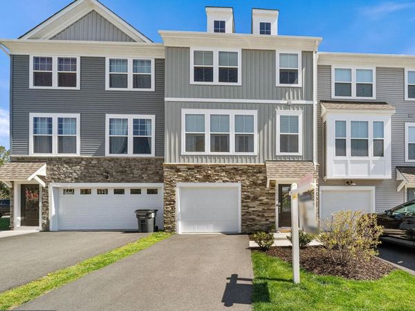 10539 WATERBURY WOODS WAY, MANASSAS, VA 20112