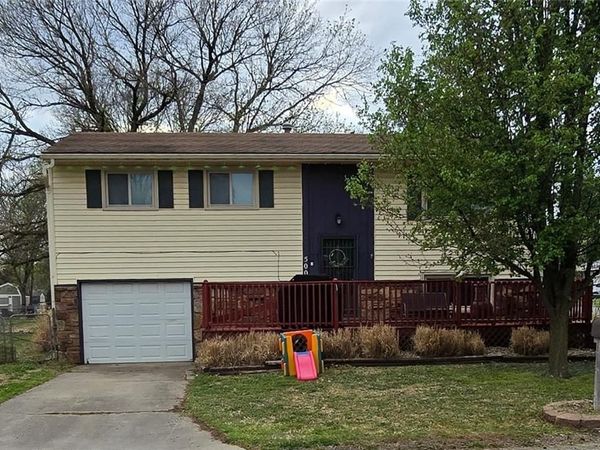 500 Catalina Street, Frontenac, KS 66763