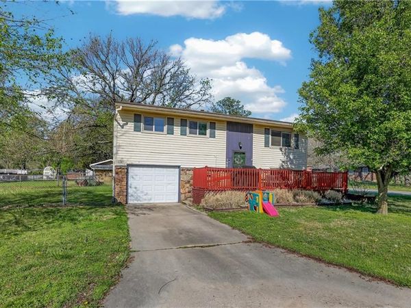 500 Catalina Street, Frontenac, KS 66763