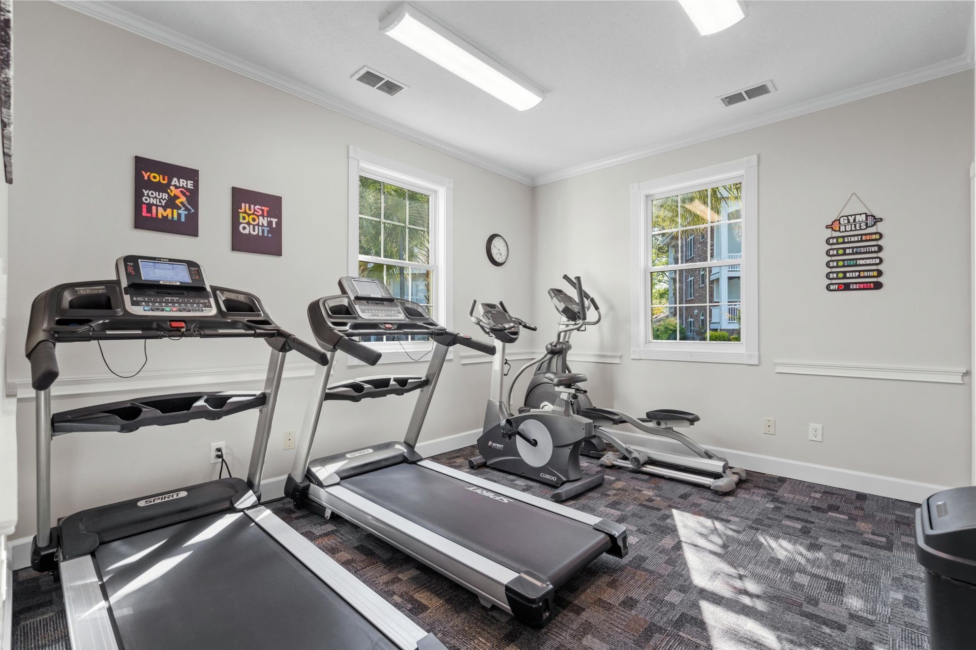 687 Riverwalk Dr. Photo 24