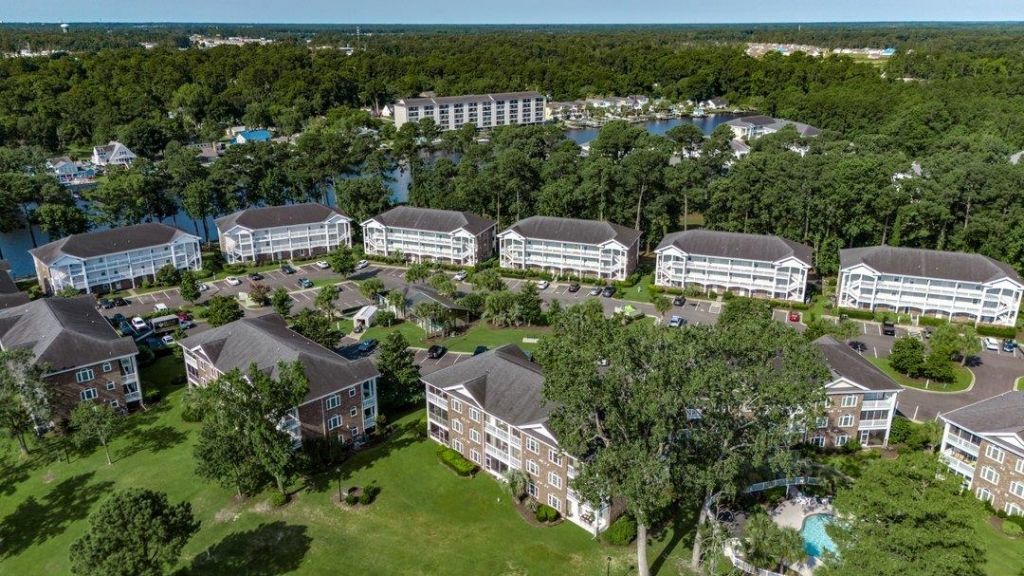 687 Riverwalk Dr. Photo 36