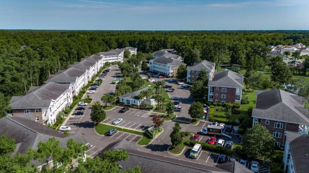 687 Riverwalk Dr. Photo 37