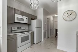 687 Riverwalk Dr. photo 4