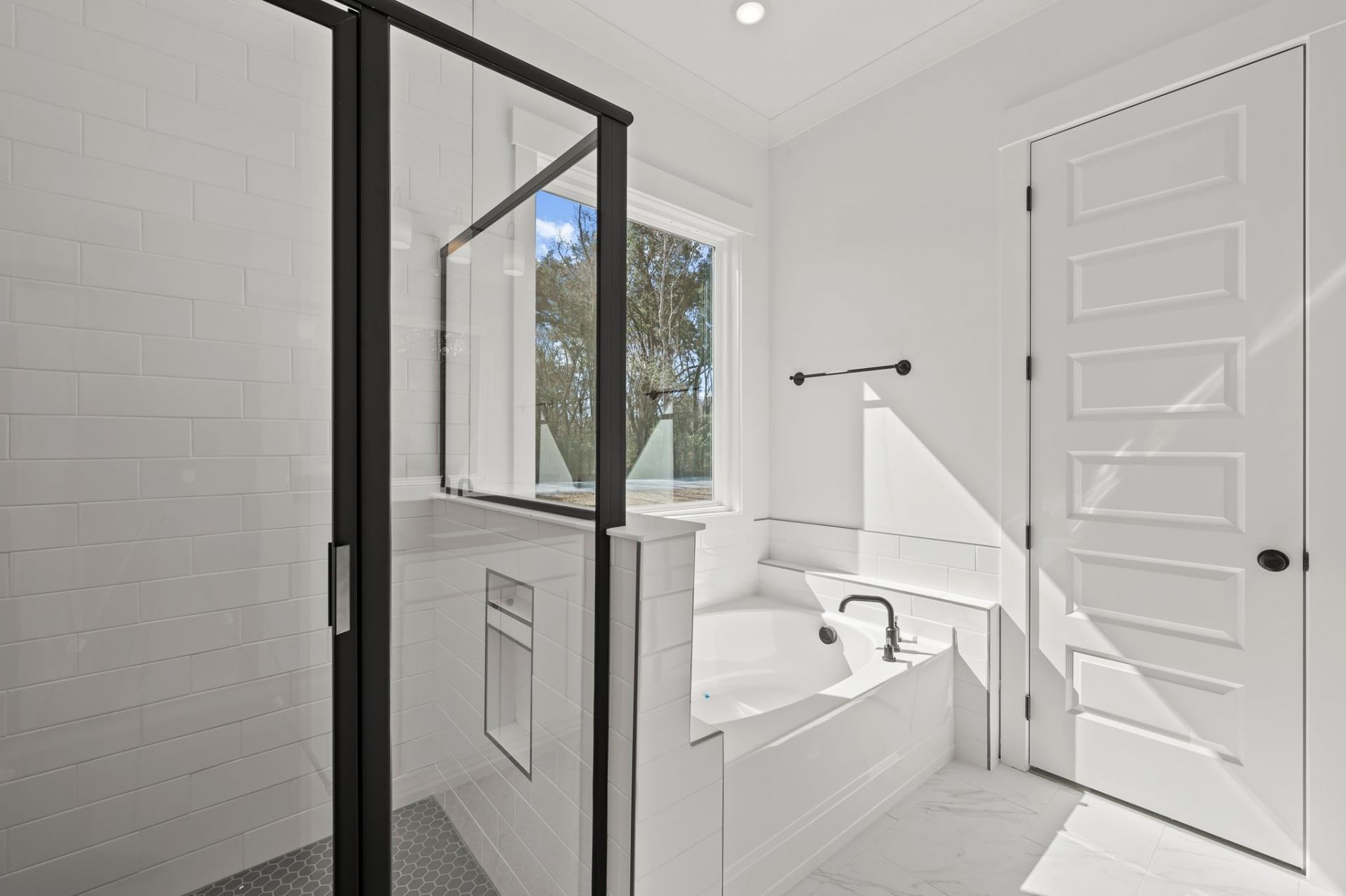 92 Duany Dr. Photo 17