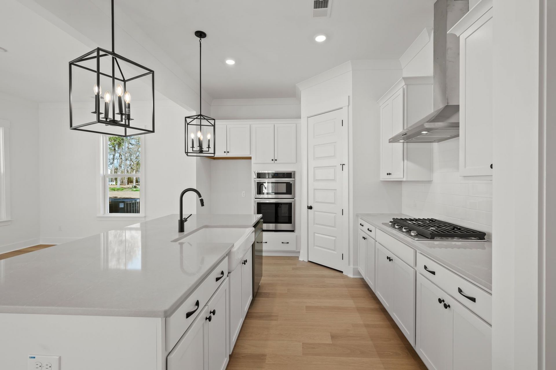 92 Duany Dr. Photo 7