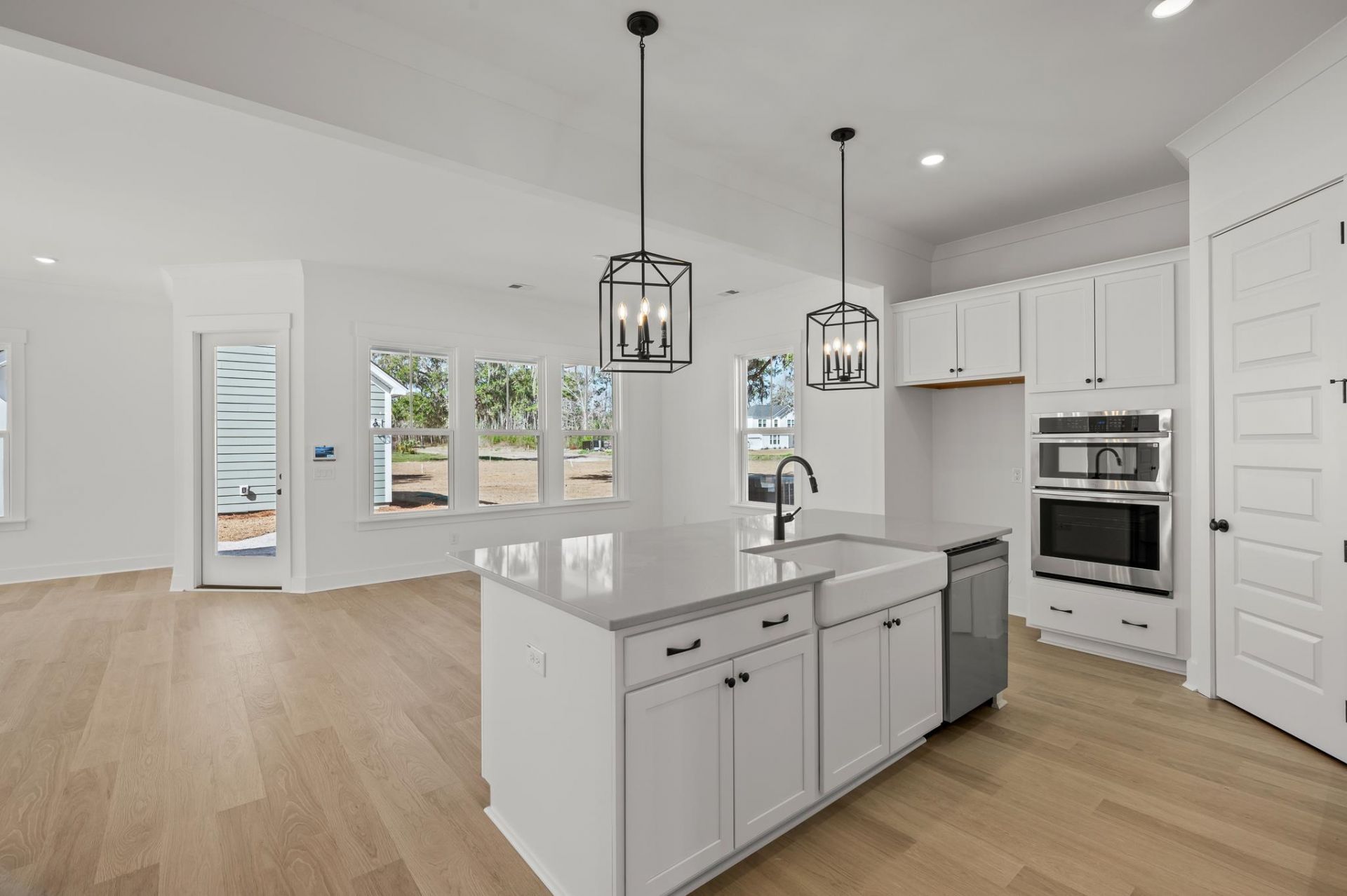 92 Duany Dr. Photo 8