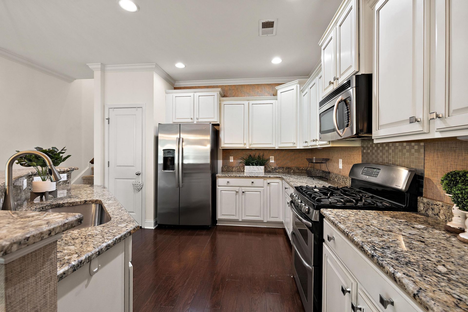 2040 Promenade Court Photo 14