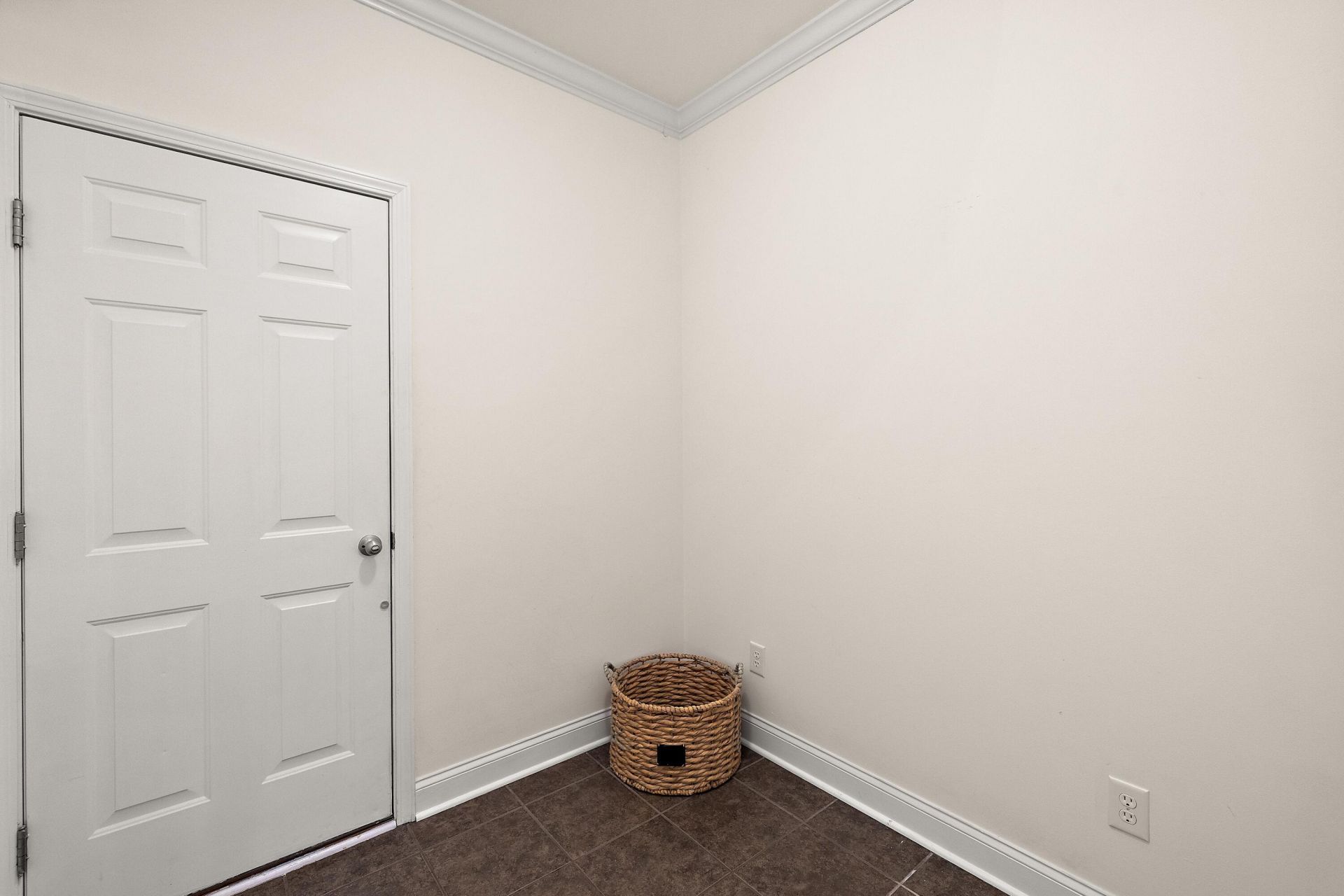 2040 Promenade Court Photo 19