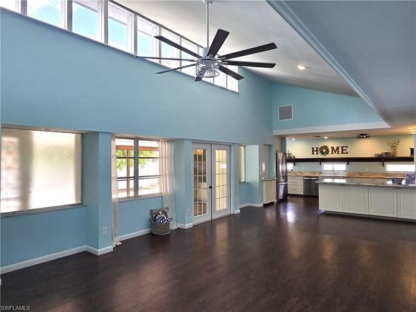 8512 Chatham ST, FORT MYERS, FL 33907