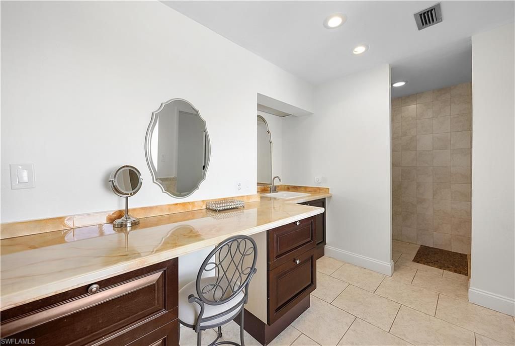 8512 Chatham St, Fort Myers, FL 33907 Photo